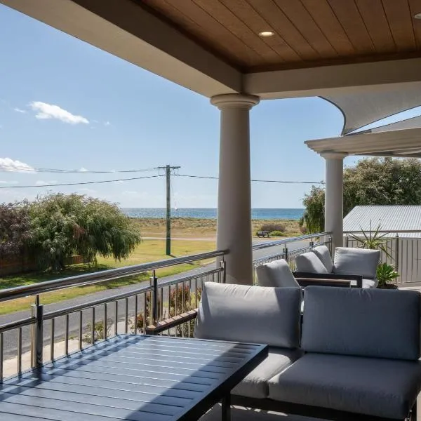 Ocean View Executive Apartment 4, hotel in Geographe