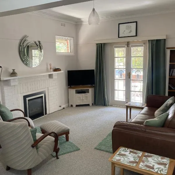 Herbert Cottage, hotel in Tumut
