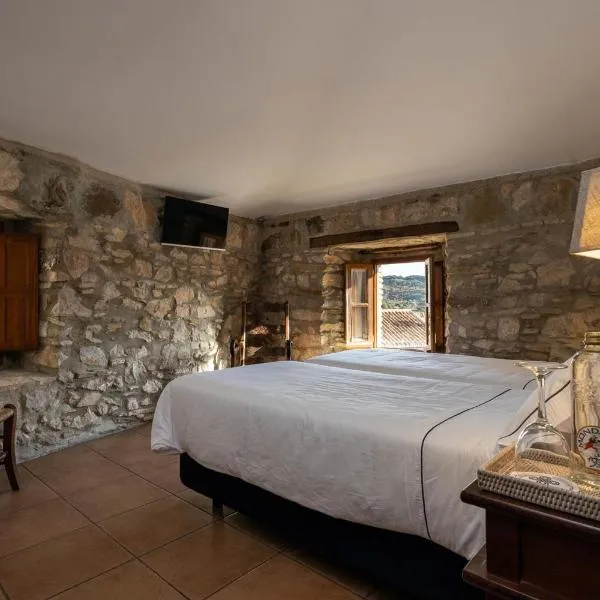 Tugasa Hotel y Apartamentos rurales La Posada, hotel v destinaci Villaluenga del Rosario