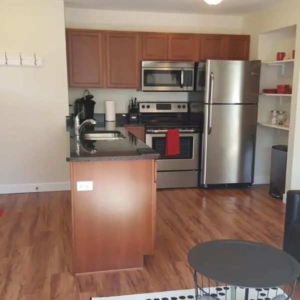 Heart of Traverse City Condo near Hospital, hotel en Traverse City