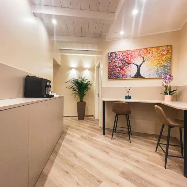 GIO' HOUSE, hotel in Fossano