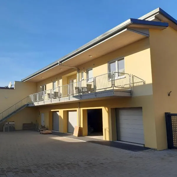 Kleine Auszeit - Ferienwohnungen in Flonheim, Hotel in Flonheim