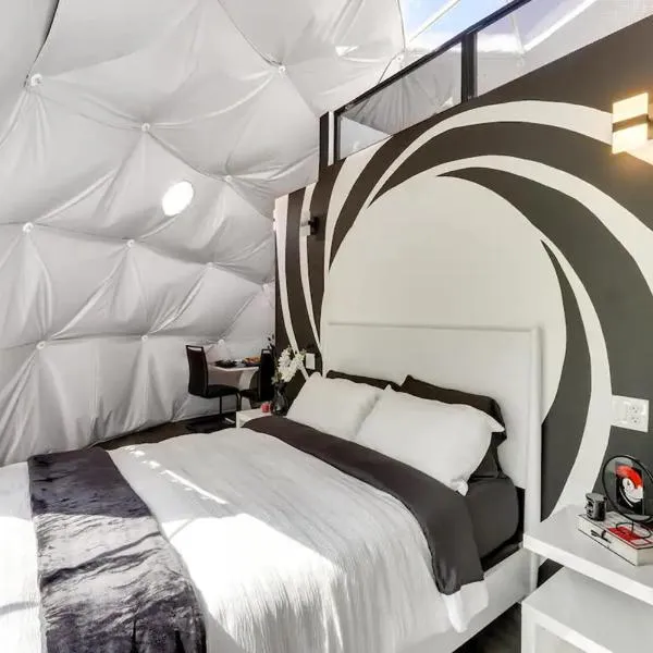 Unique Escapes - 007 Geodome, hotel v destinaci Monticello