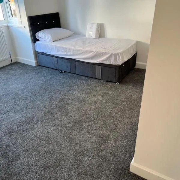 ENSUITE ROOM AT HAYES, hotel a Hayes