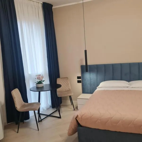 Nel Sole Business, hotel en Bolonia