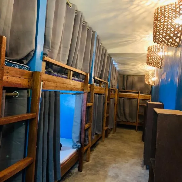 Jaydy hostel, hotel in General Luna