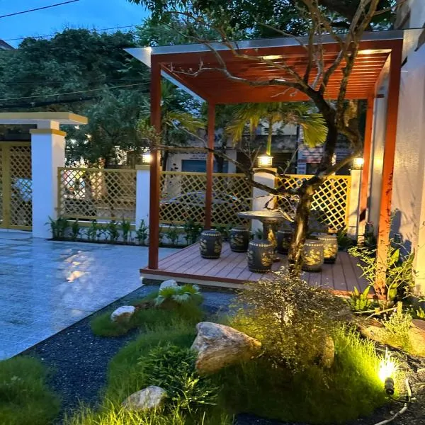Lena Homestay & Villa, hotel v destinaci Ðồng Hới