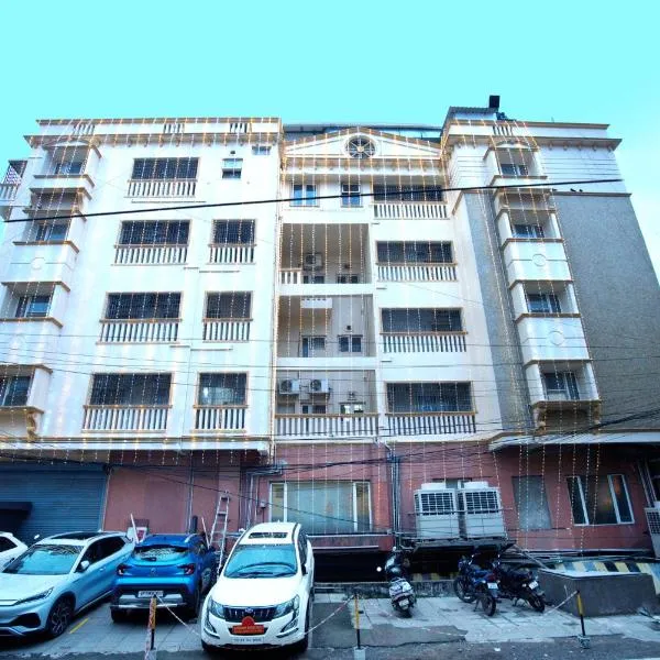 Blossoms Hotel & Service Apartments, hotel v destinaci Čennaí