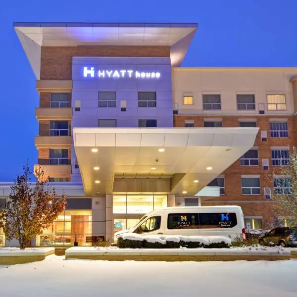 Hyatt House Naperville/Warrenville, hotel di Warrenville
