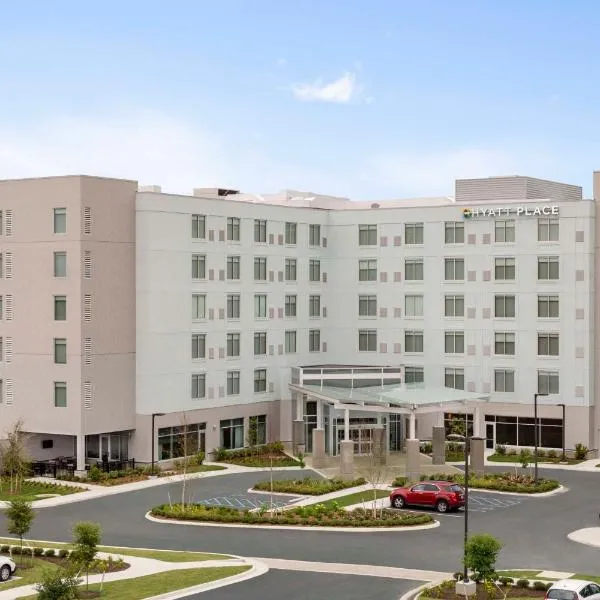 Hyatt Place Virginia Beach Town Center, готель у місті Mears Corner