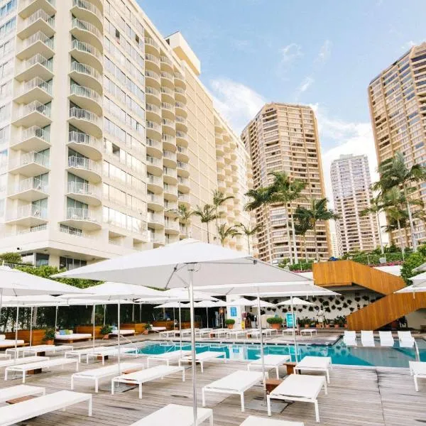 Hilton Vacation Club The Modern Honolulu, отель в городе Moiliili