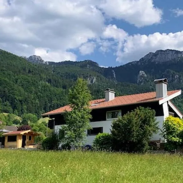 Fewo Bergblick Aschau im Chiemgau, hotel v destinaci Aschau im Chiemgau