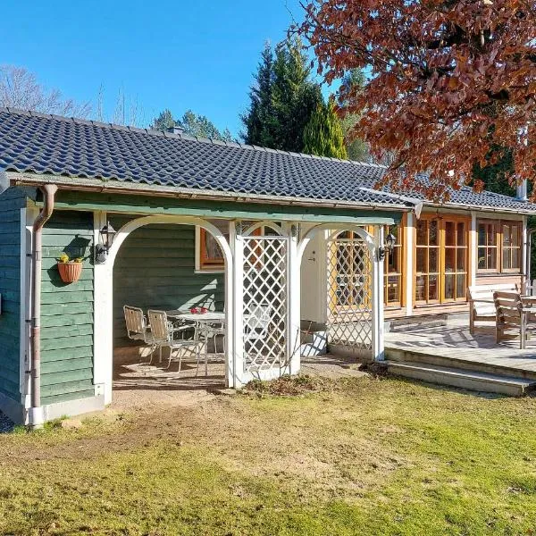 2 Bedroom Nice Home In Tyringe, hotel en Tyringe