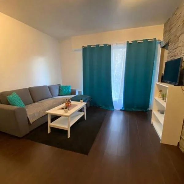 Charmant studio, 10 minutes d’Orly / 20 minutes de Paris – hotel w mieście Wissous