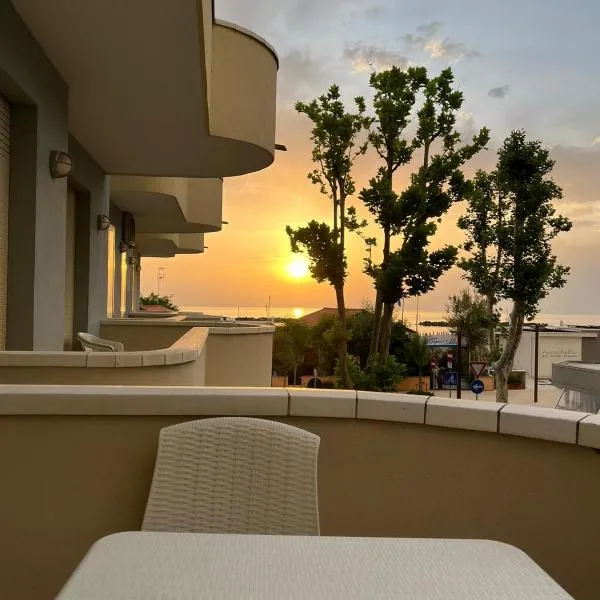 Residence Gabbiano Vista Mare, hotel v destinaci San Mauro a Mare
