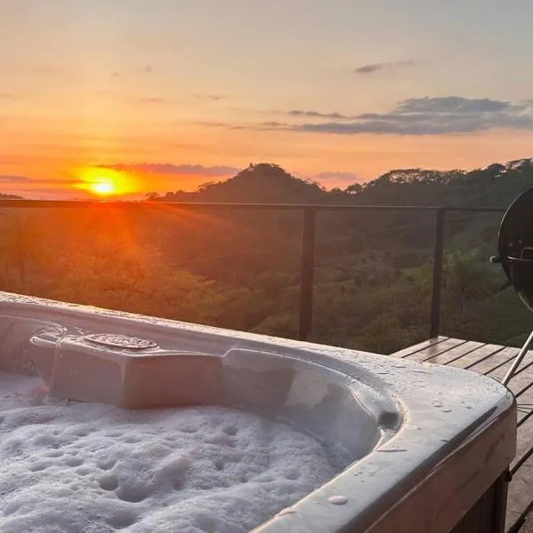 GoldenView+ Aire acondicionado+Jacuzzi (a 15 km de Monteverde), hotel v destinaci Monteverde Costa Rica