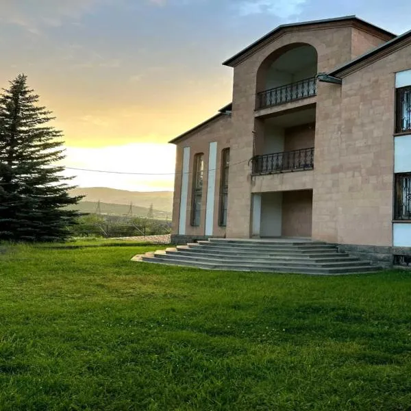 Luse Guest House, hotel v destinaci Ijevan