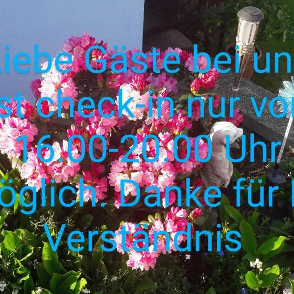 Privatzimmer Roland, hotel v destinaci Hutten