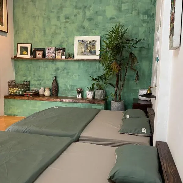 Cọ cùn homestay/ Handmade/ Artwork (2 beds), hotel v destinaci Buon Ma Thuot