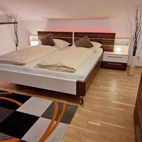 Moderne, Ferienwohnung mit Seeblick, near Hallstatt, Hotel in Bad Goisern am Hallstättersee