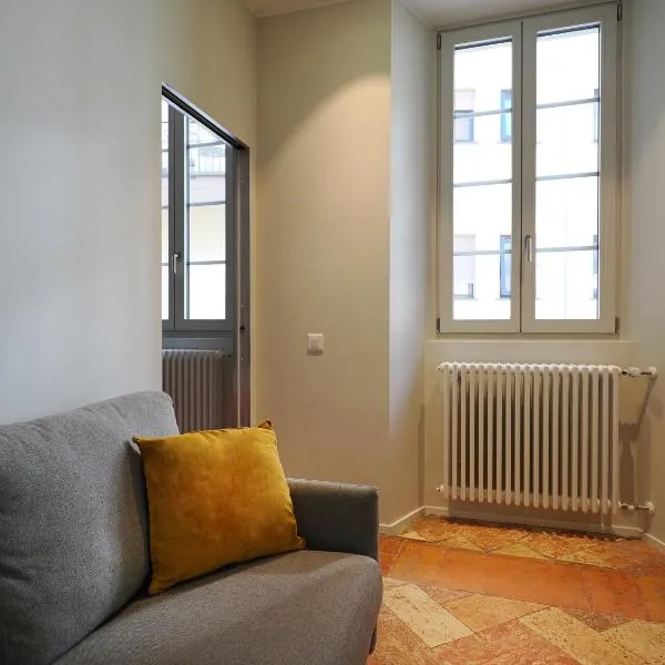 Appartamenti Music 2 - Light and Shadows 3 - Estival 4 - Blues 5，Muralto的飯店