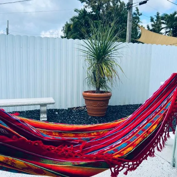 Casita Cafe, hotel in Miami