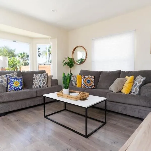 Artfully-styled bungalow in the heart of it all, hotel en San Diego