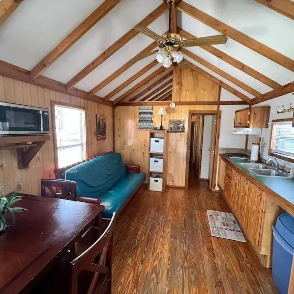 Relaxing Cabin in Bloomington, hotel in Bloomington