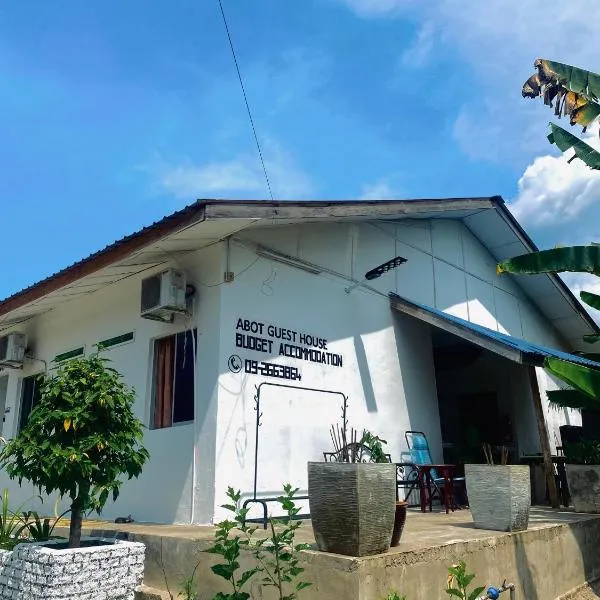 Abot guest house, hotel di Kuala Tahan