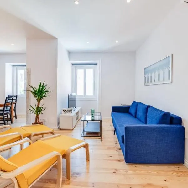 Cozy Coastal Getaway 3BR Apartment in Estoril, khách sạn ở Estoril
