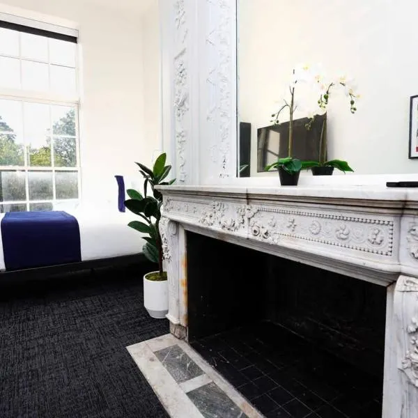 Stylish Studio in Historic Boston - Unit #209, khách sạn ở Boston