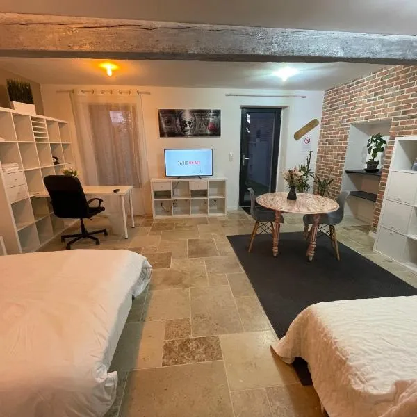 La pause, hotel v destinaci Odars