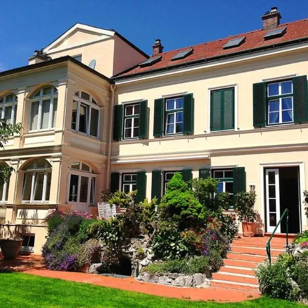 Förster Appartements, hotel v destinaci Bad Vöslau