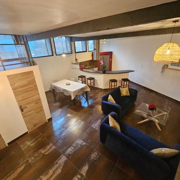 Le loft, hotel v destinaci Landerneau