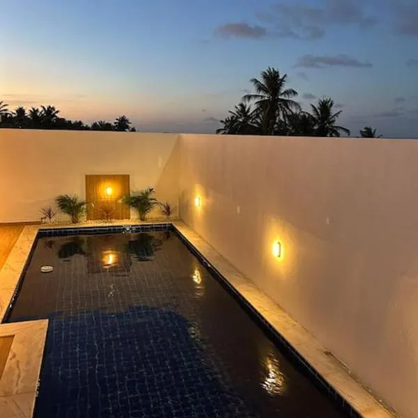 Paraíso à Beira-Mar - Acomoda 6 pessoas com piscina privativa, hotel in Touros