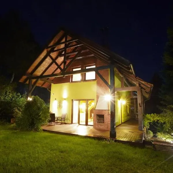 Kamińsko by Latowisko - Puszcza Zielonka, hotel v destinaci Kamińsko