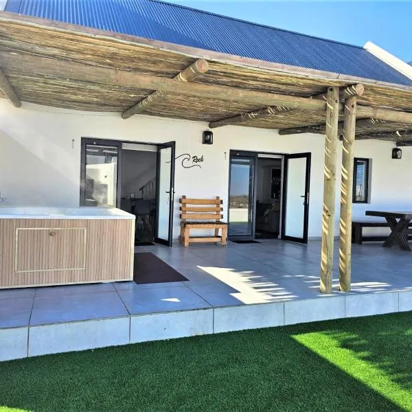 C-Rock Holiday Home Jacobs Bay, hotel in Jacobs Bay