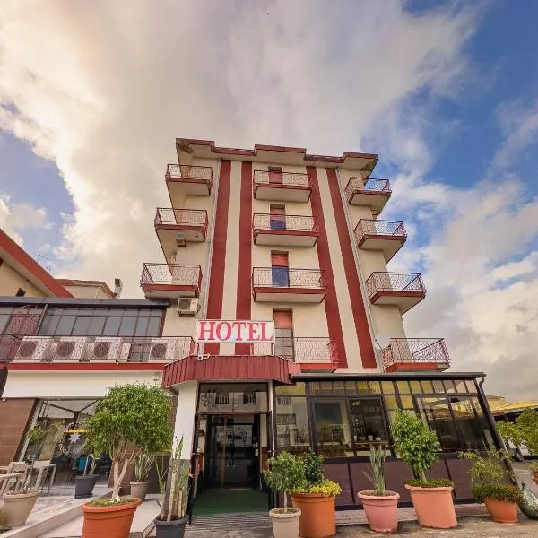 HOTEL 1+1 di C.Costabile & f.lli, hotel en Pontecagnano Faiano