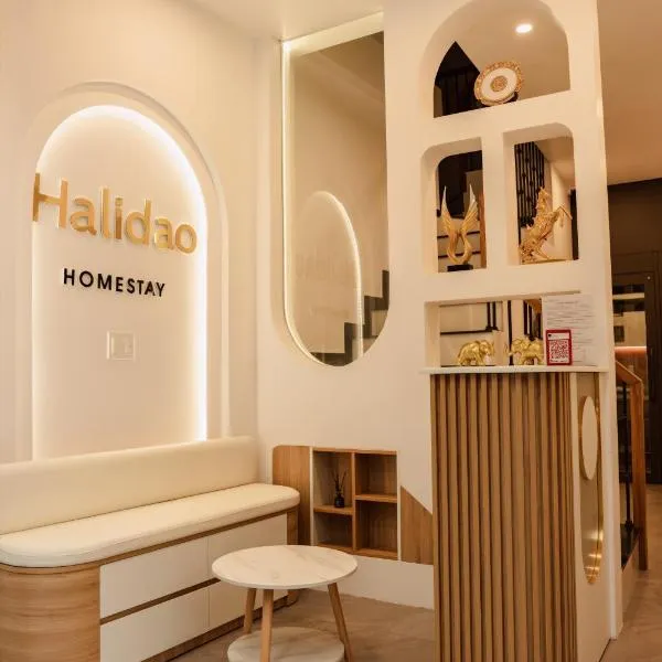 Halidao Homestay, hotel i Dồn Sợn