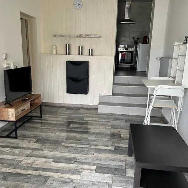 Appartement 29E à Mailly-le-camp, hotel em Mailly-le-Camp