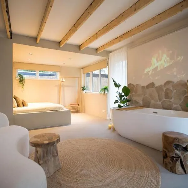 Ontspan huisje: wellness in de natuur, hotel v destinaci Lanaken