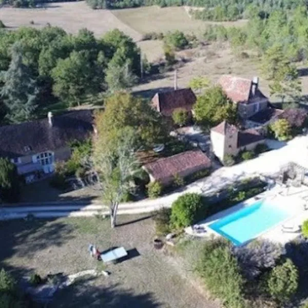 Gite de la Renardière, hotel in Paunat