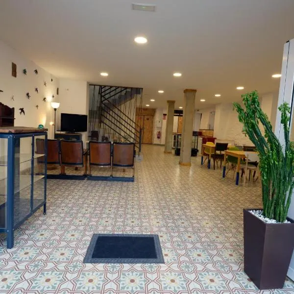 Hostel El Campano, hotel em Villafranca del Bierzo