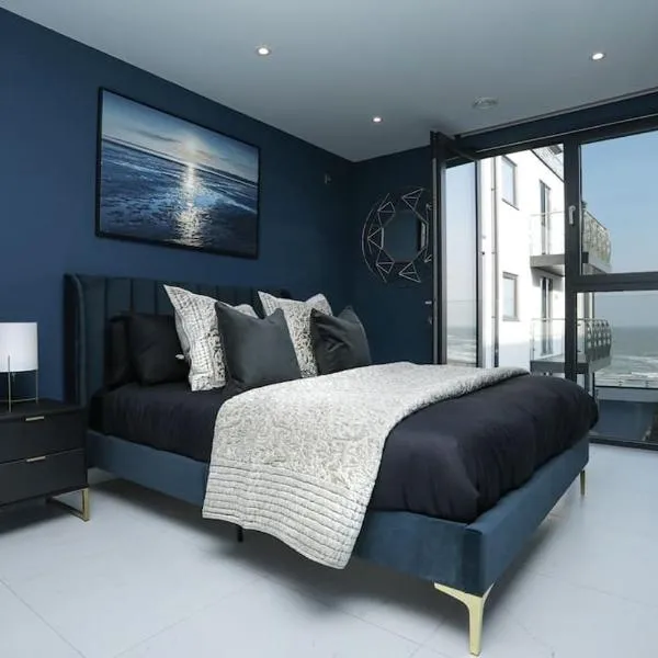 SoHot Stays Beach Haven Apt With Sea Views A Balcony & Free Parking, hotel in Ramsgate