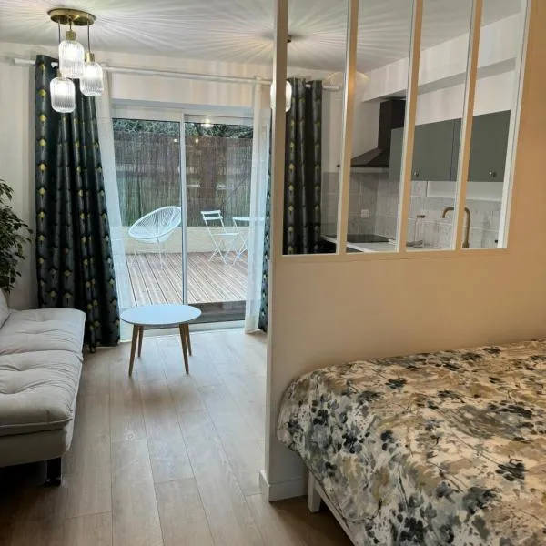 L'Écrin de Marie-Lou Studio Cosy, ξενοδοχείο σε Chaponost