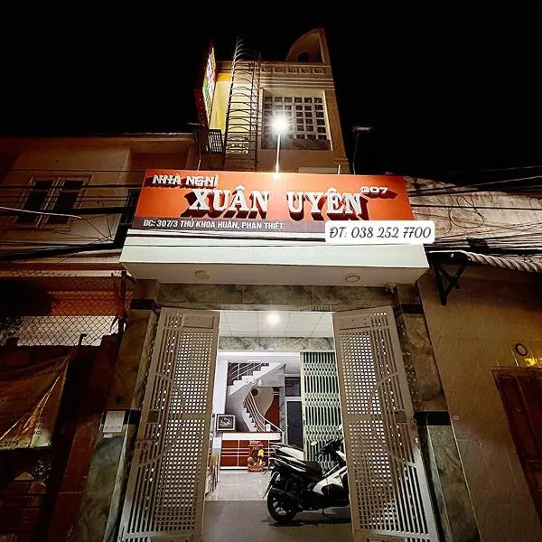 Xuân Uyên Hotel, hotel v destinaci Ấp Bình Hưng