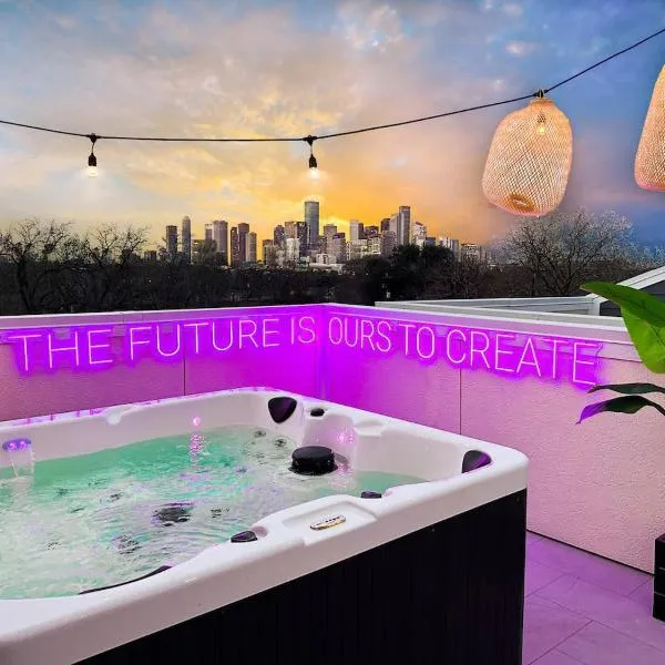 Paradise Palace Best Rooftop in HTX w Hot Tub, hôtel à Houston