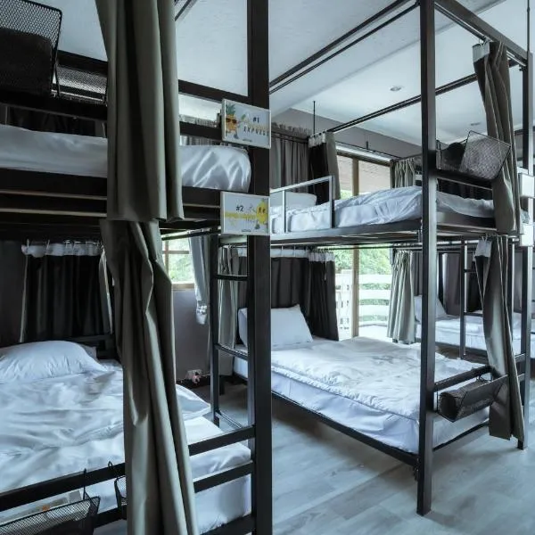 420 Hostel - Ekkamai Buds & Beds, hotel v destinaci Bangkok
