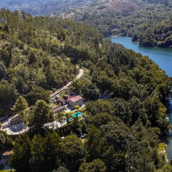 Casa da Cascata, hotel v destinaci Geres