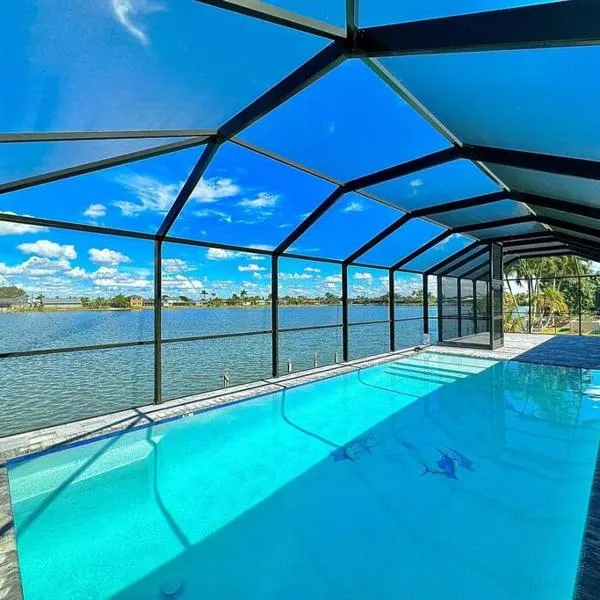 Family-Friendly Home With Heated Pool and Kayaks Villa, hotel in Cape Coral